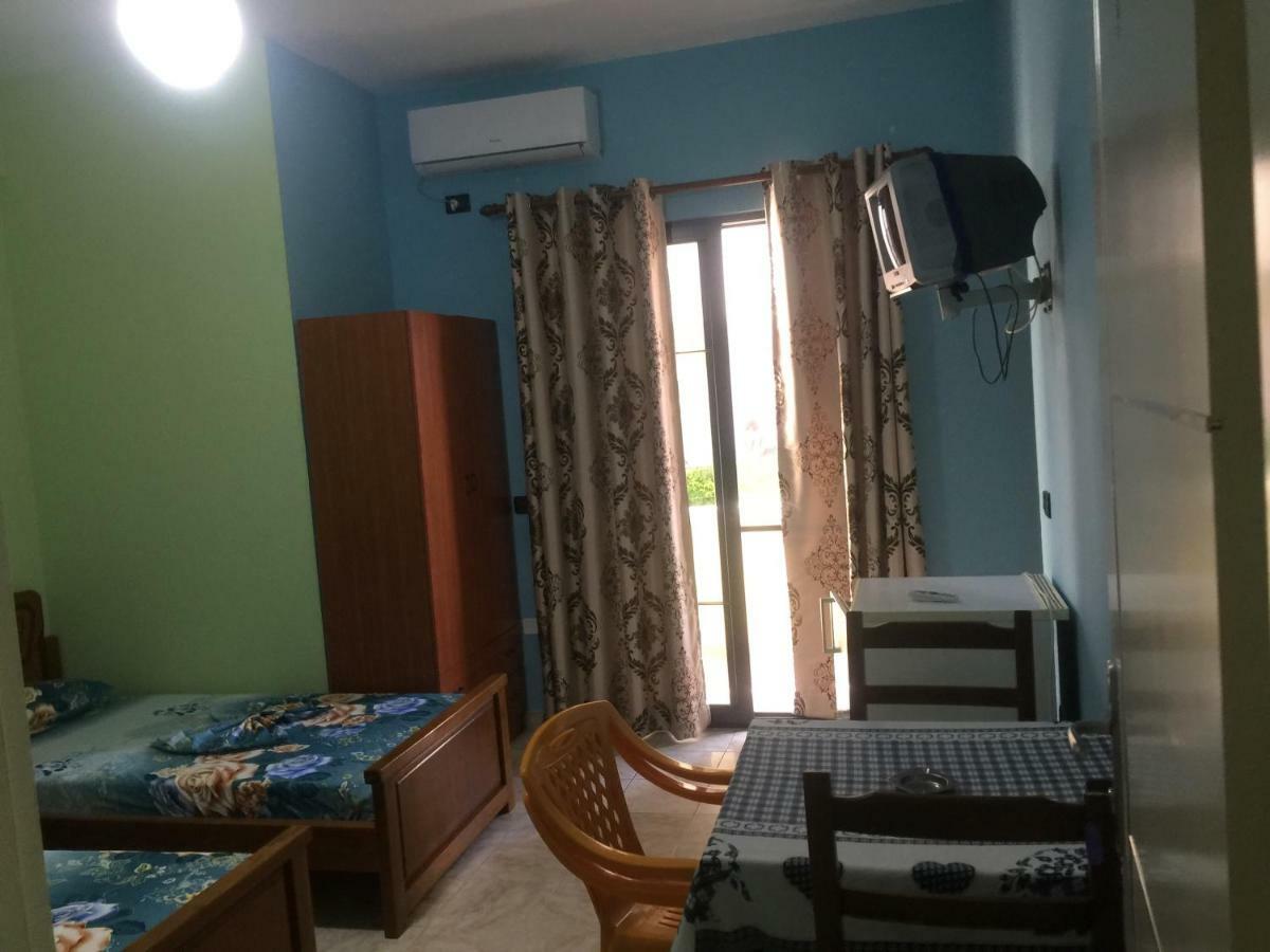 Festim Hotel Дуррес Экстерьер фото